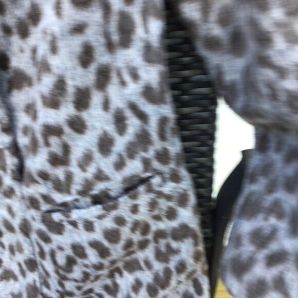 Old Navy Women's Coat Relaxed Soft-Brushed Leopard-Print Grey White Size XS - Picture 7 of 9